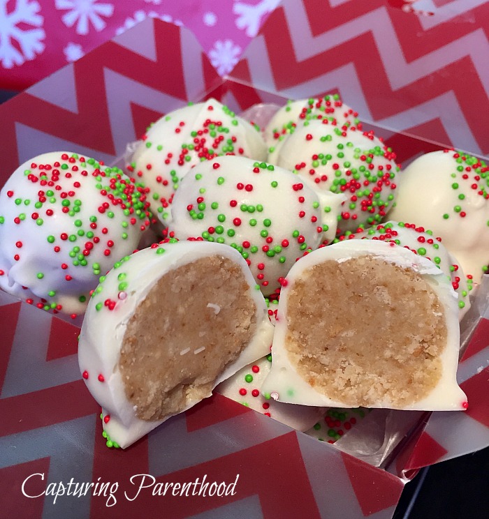 Scrumptious Christmas Sweets © Capturing Parenthood