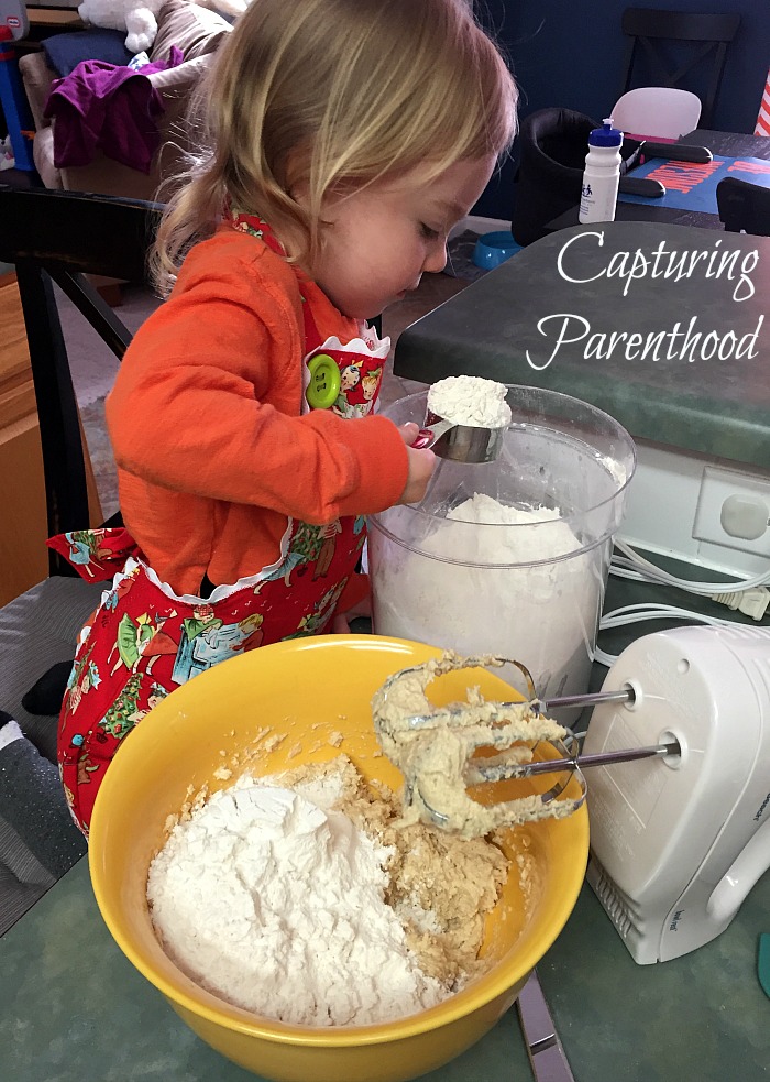 Chocolate Chip Cookies for Cookie Monster © Capturing Parenthood