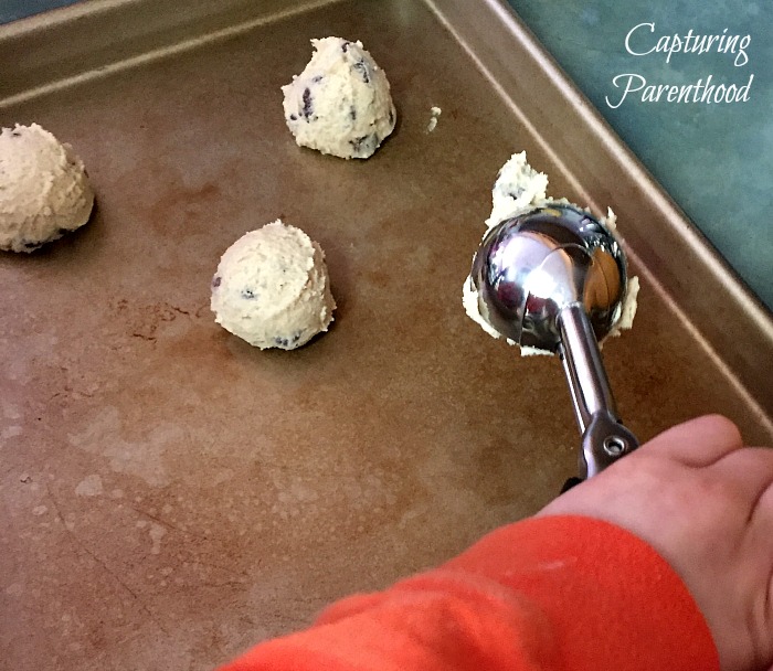 Chocolate Chip Cookies for Cookie Monster © Capturing Parenthood