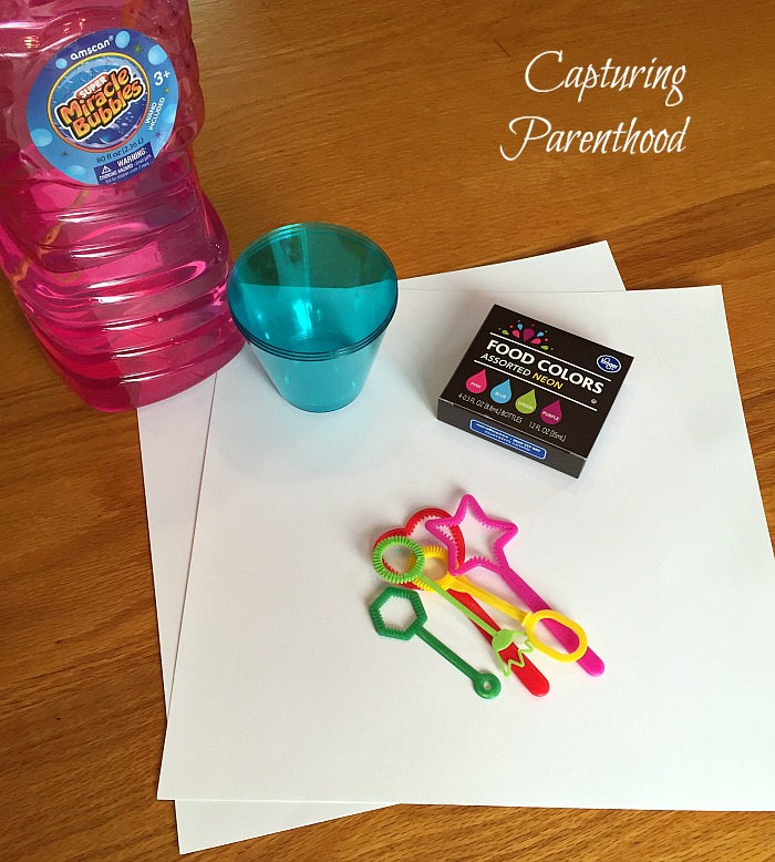Bubble Painting - Two Ways © Capturing Parenthood