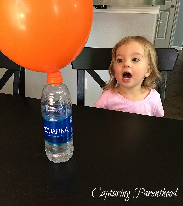 Baking Soda & Vinegar Balloon Experiment © Capturing Parenthood