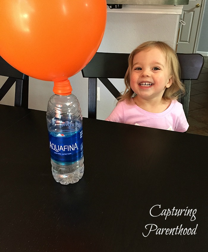 Baking Soda & Vinegar Balloon Experiment © Capturing Parenthood