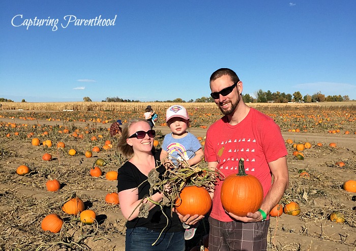 Our Annual Adventure to the Pumpkin Patch © Capturing Parenthood