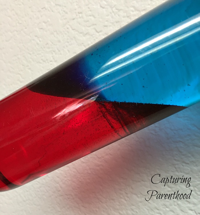 Color-Mixing Sensory Bottle © Capturing Parenthood