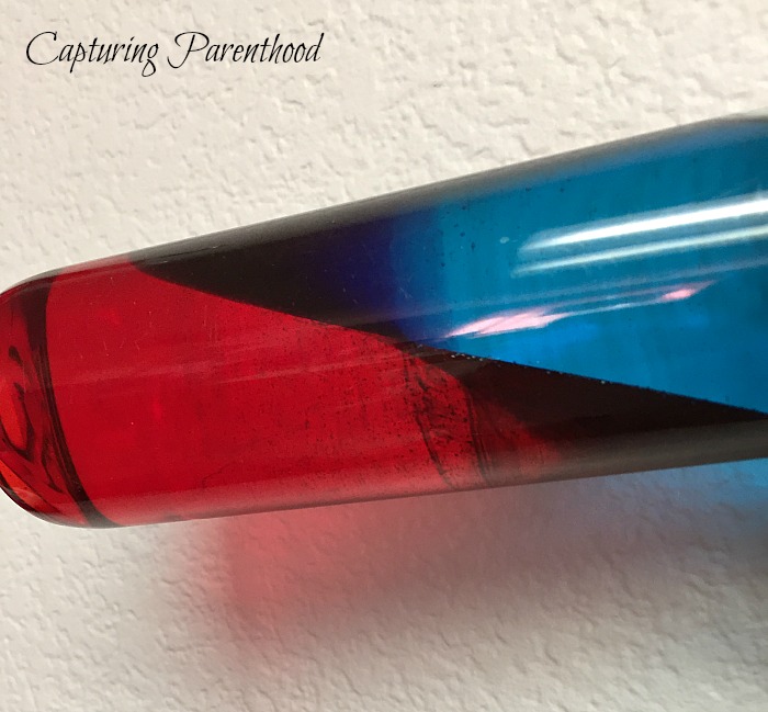 Color-Mixing Sensory Bottle © Capturing Parenthood