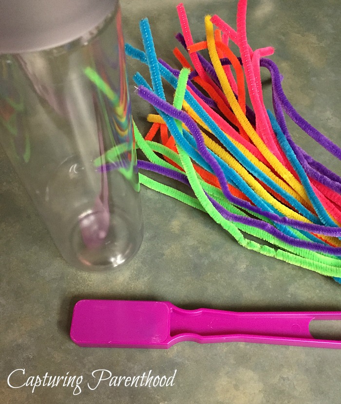 Magnetic Pipe Cleaners Sensory Bottle © Capturing Parenthood