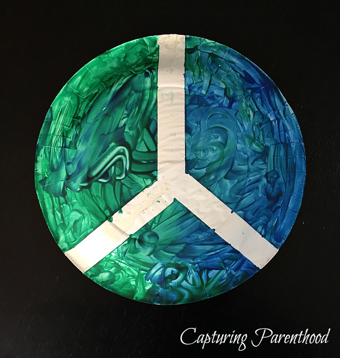 World Peace Paper Plate Craft © Capturing Parenthood