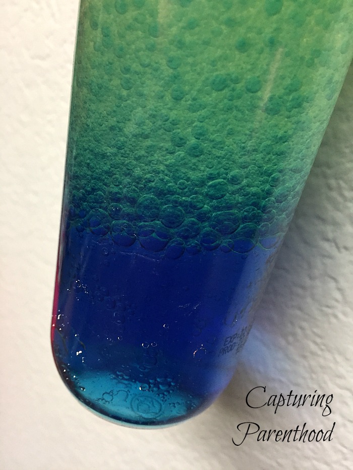Oil & Water Ocean Sensory Bottle © Capturing Parenthood