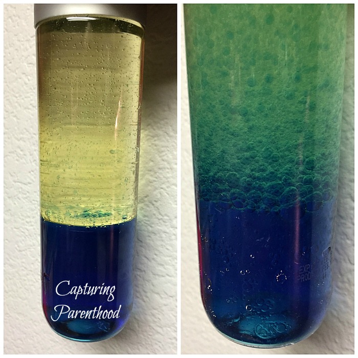 Oil & Water Ocean Sensory Bottle © Capturing Parenthood