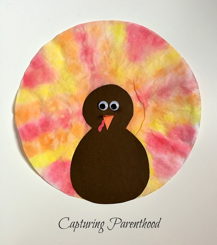 Toddler Turkey Crafts © Capturing Parenthood