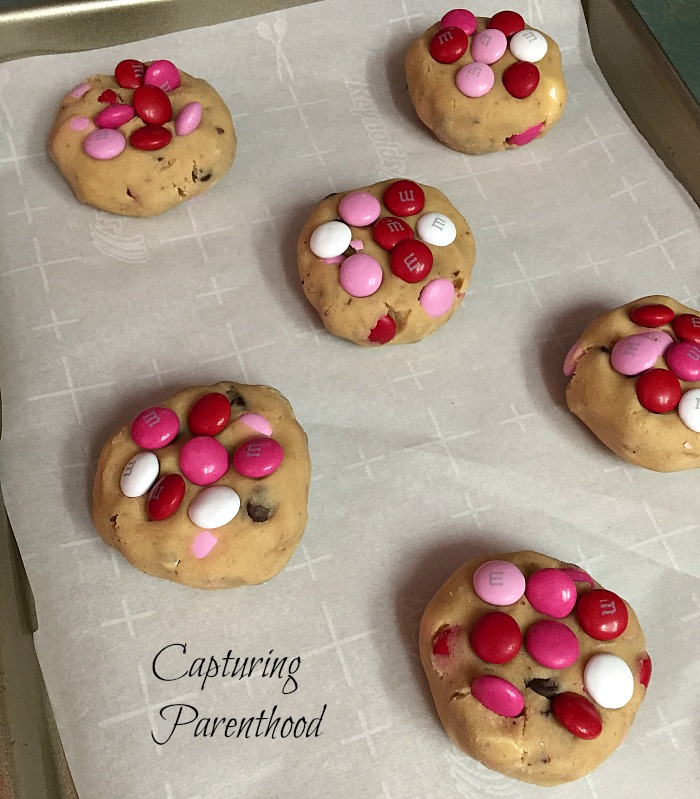 M&M Chocolate Chip Valentine's Cookies © Capturing Parenthood