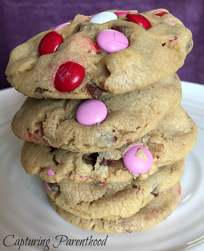 M&M Chocolate Chip Valentine's Cookies © Capturing Parenthood