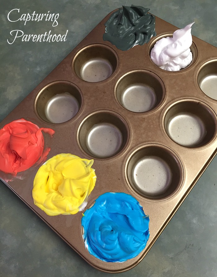 Mix It Up! Color-Mixing & Art Project © Capturing Parenthood