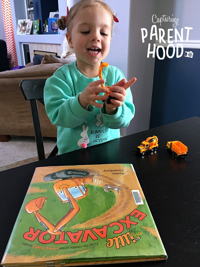 Construction Truck Books © Capturing Parenthood