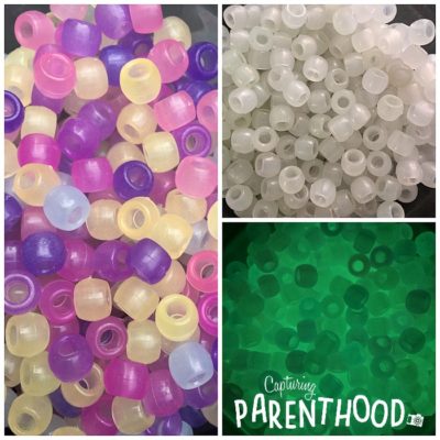 Color-Changing UV Bead Jewelry © Capturing Parenthood