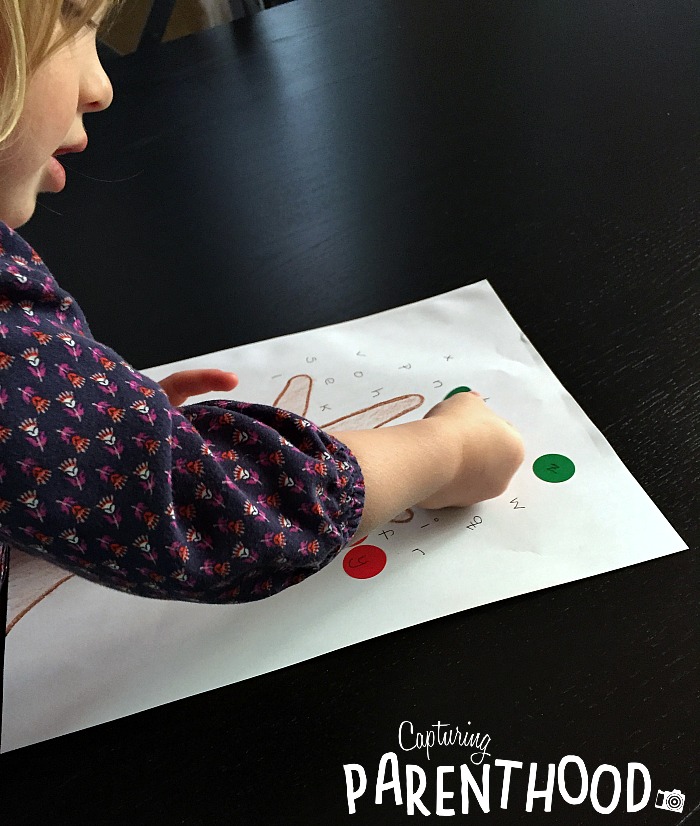 Fall Tree Crafts for Kids © Capturing Parenthood