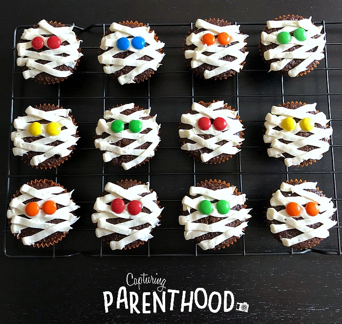 Mummy Cupcakes © Capturing Parenthood