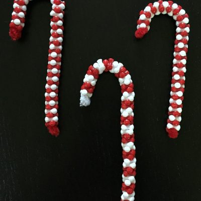 Pipe Cleaner Candy Canes © Capturing Parenthood