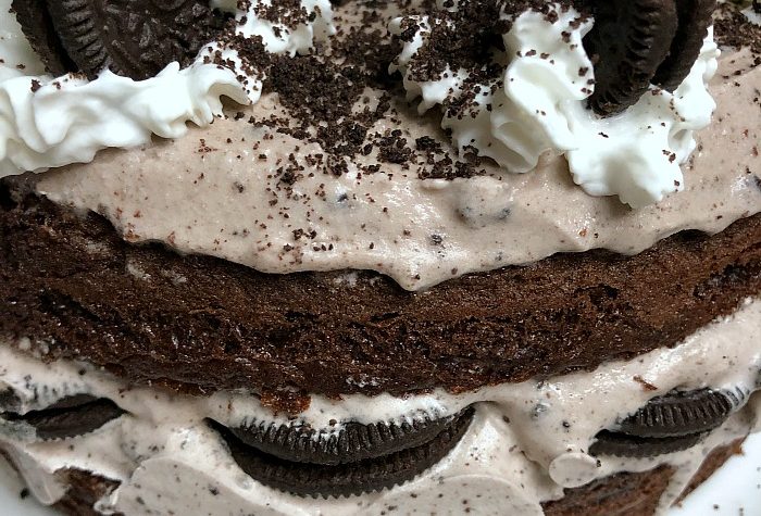 Chocolate Cookies & Cream Ice Cream Cake